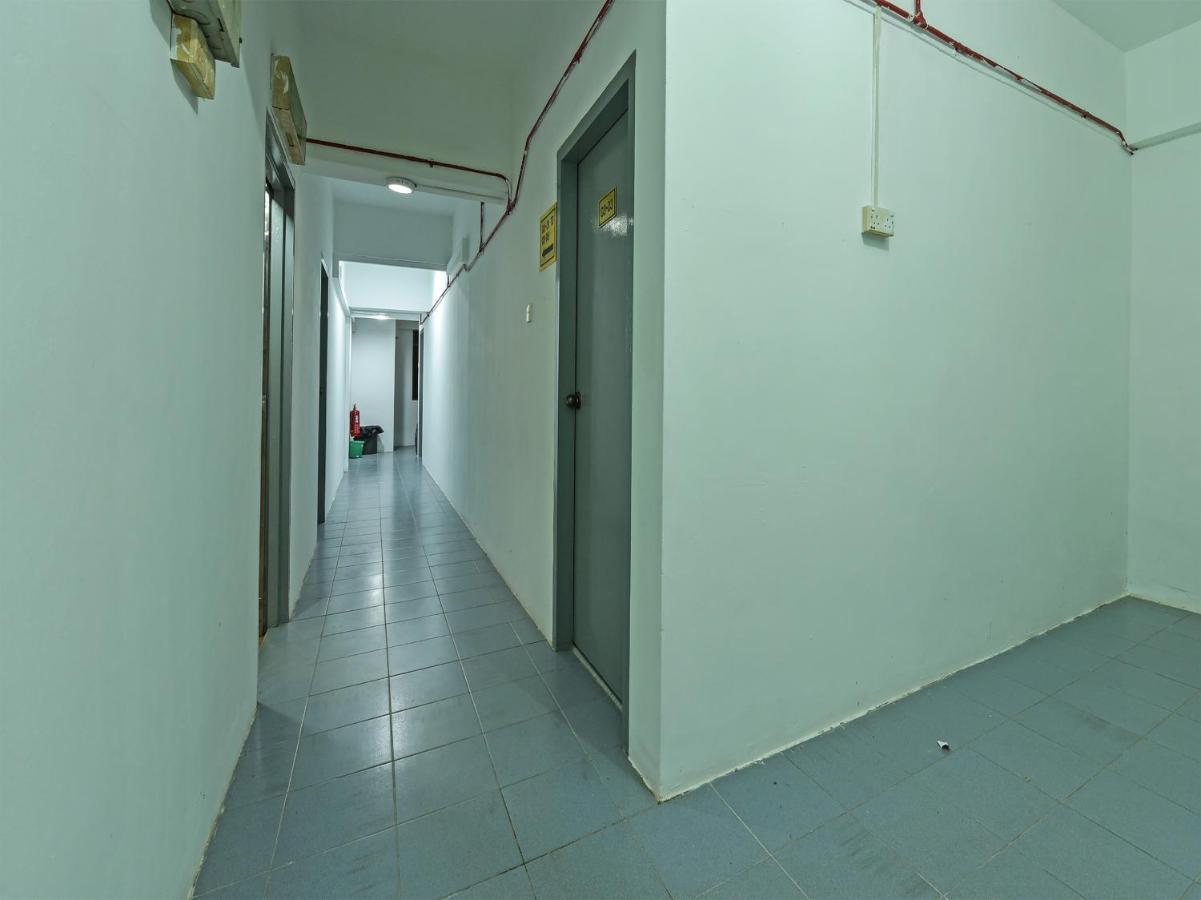 Oyo 90544 M&H Hotel Pengerang Extérieur photo