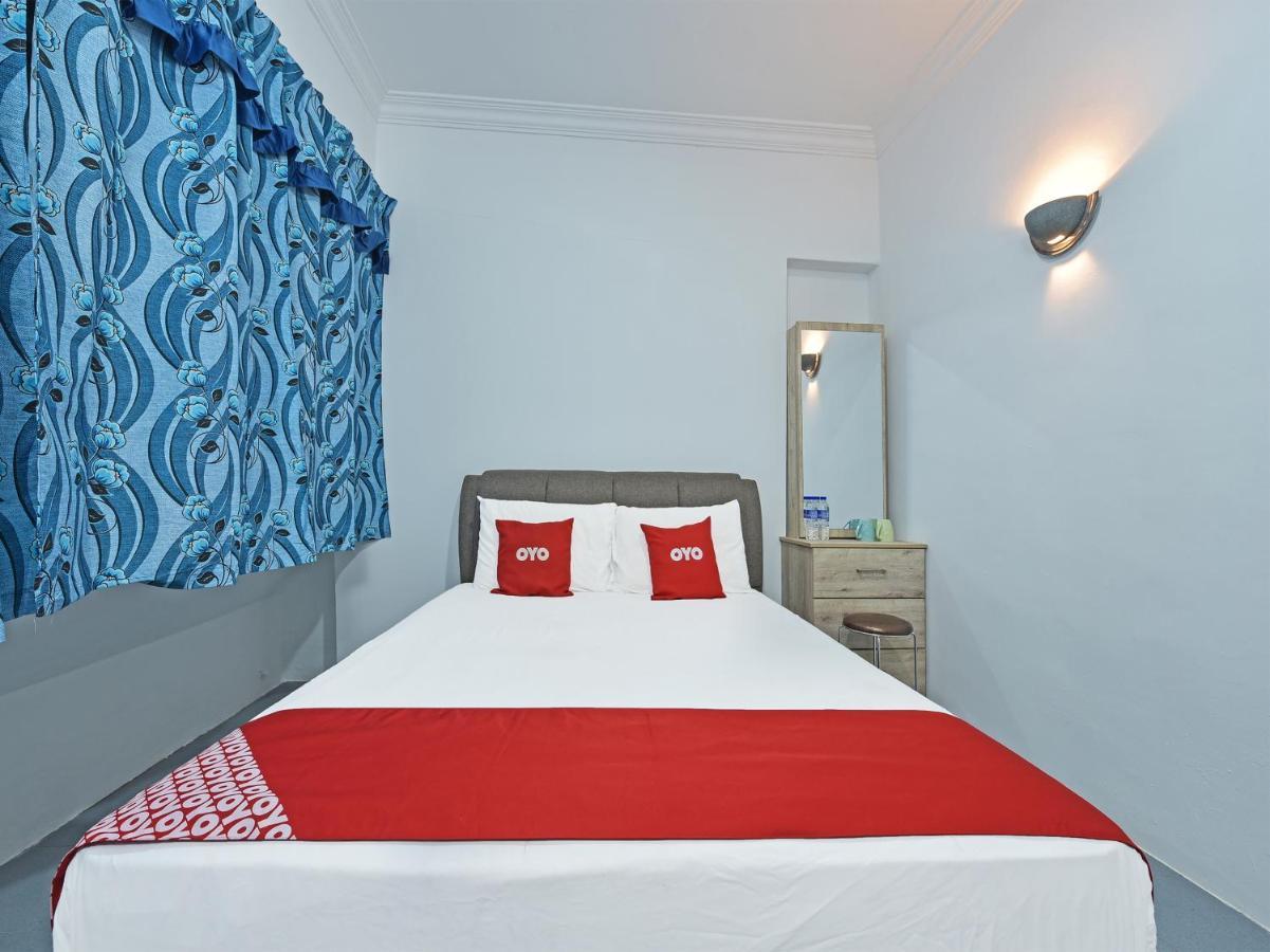 Oyo 90544 M&H Hotel Pengerang Extérieur photo