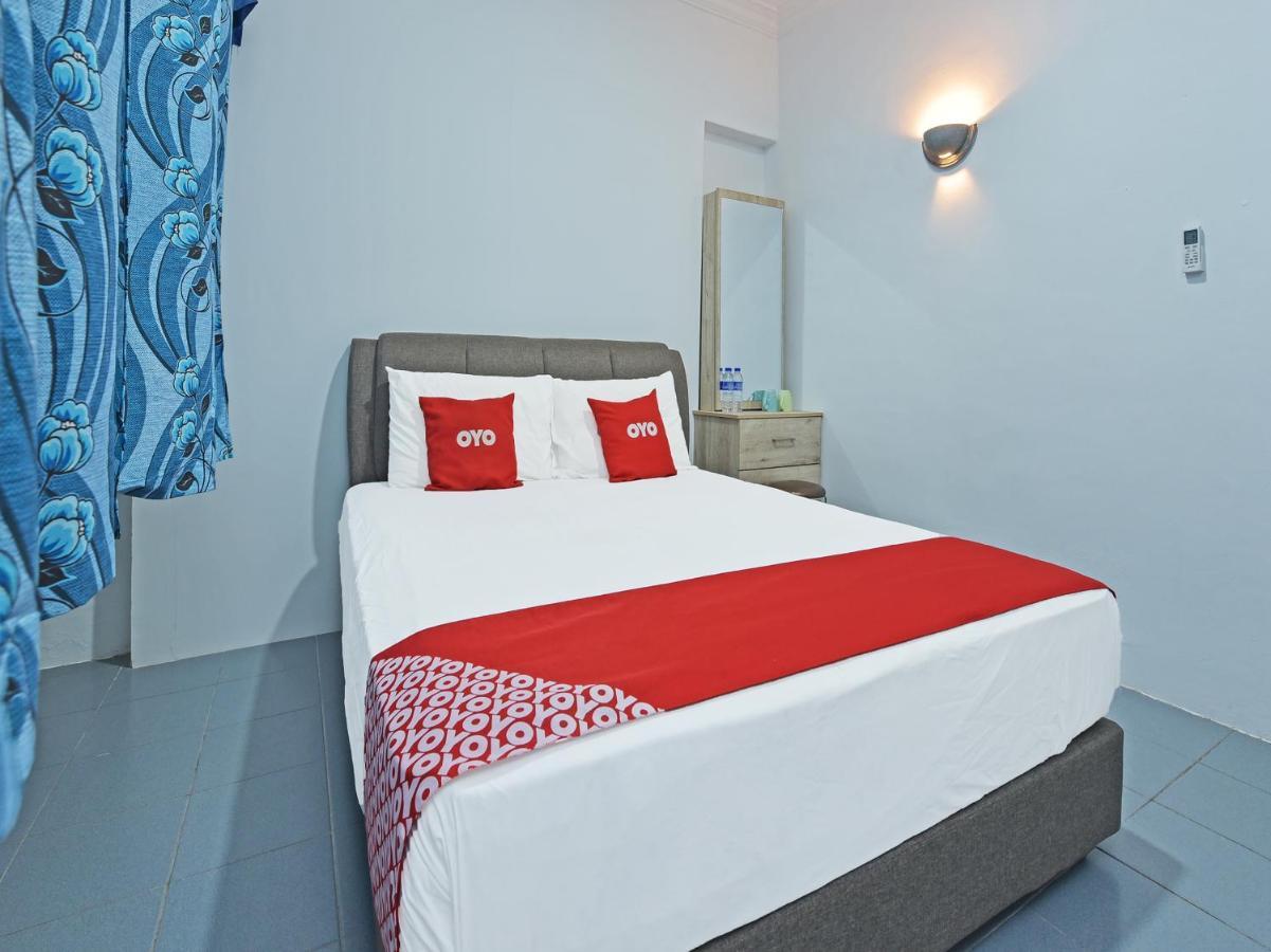 Oyo 90544 M&H Hotel Pengerang Extérieur photo