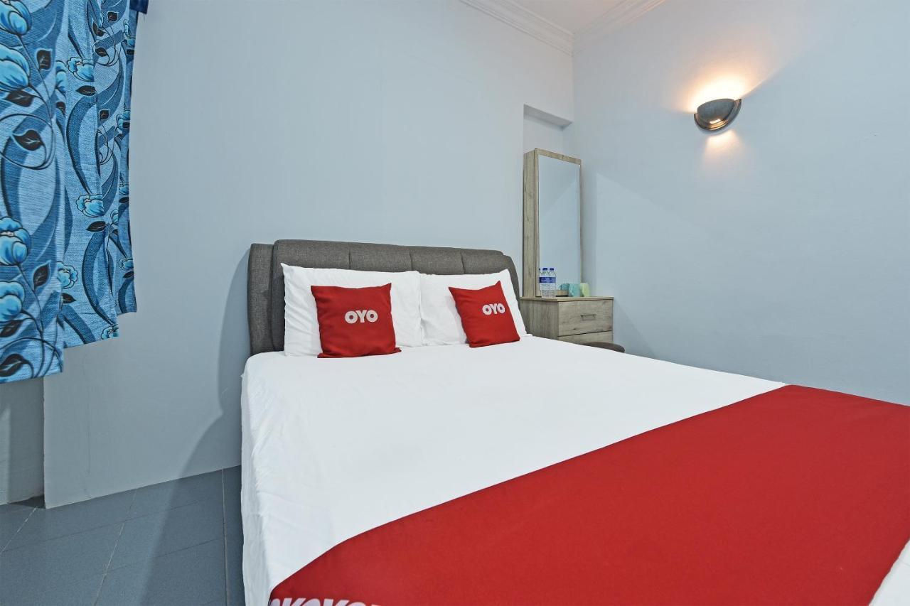 Oyo 90544 M&H Hotel Pengerang Extérieur photo